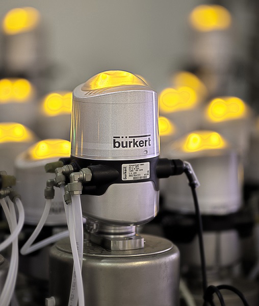 Distributed valve controllers for Food and Beverage applications